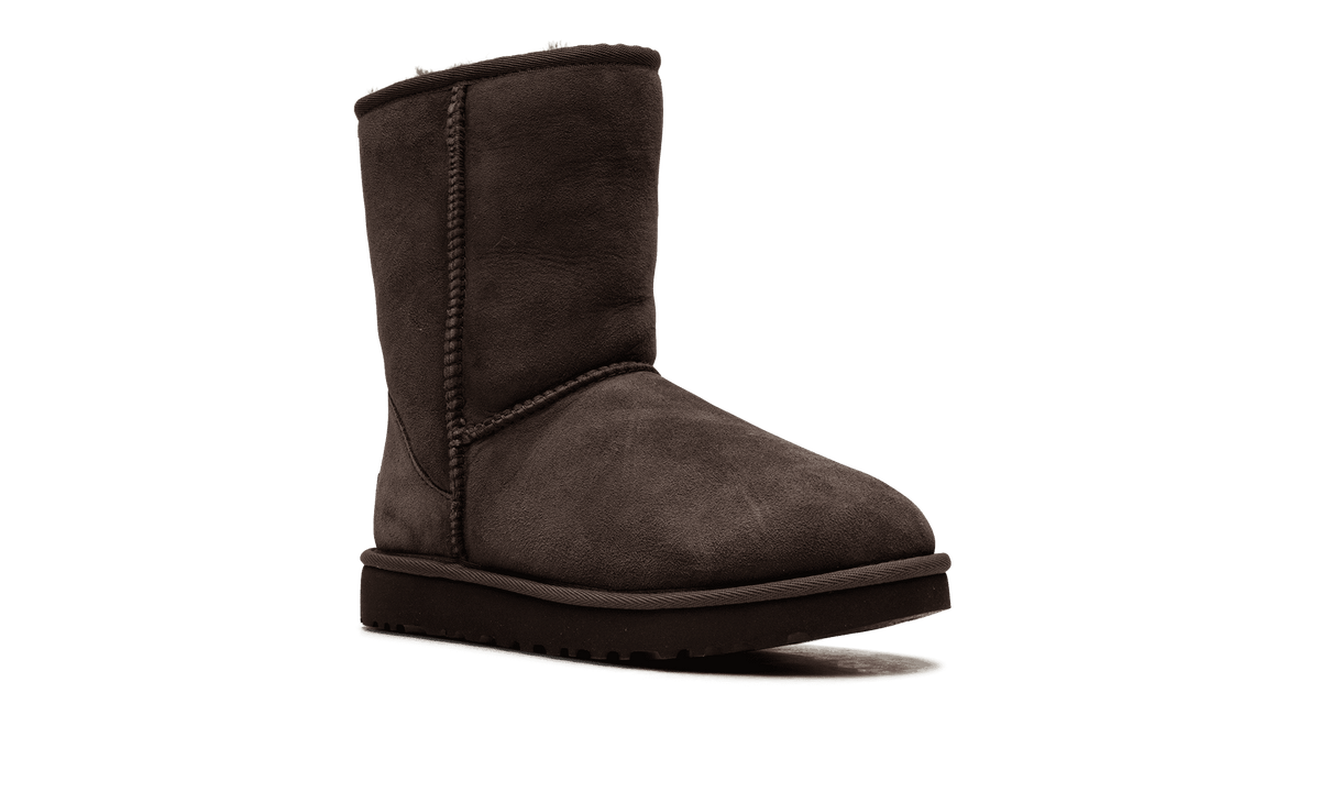 UGG WOMENS Classic Short II Womens "Burnt Cedar" 1016223 BCDR 1016223 BCDR from Stadium Goods