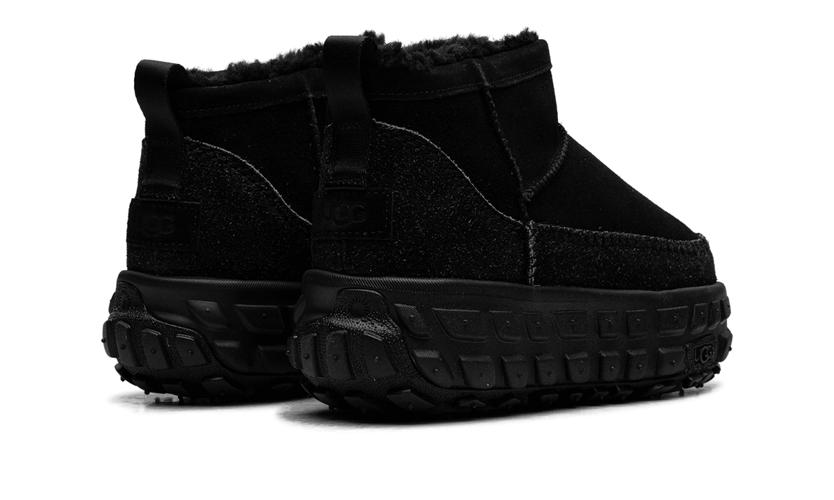 UGG MENS Venture Daze Ultra Mini Boot "Black" 1158200 BBLC 1158200 BBLC from Stadium Goods