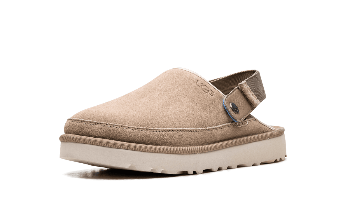 UGG MENS Goldencoast Clog "Sand" 1142172 SSNT 1142172 SSNT from Stadium Goods